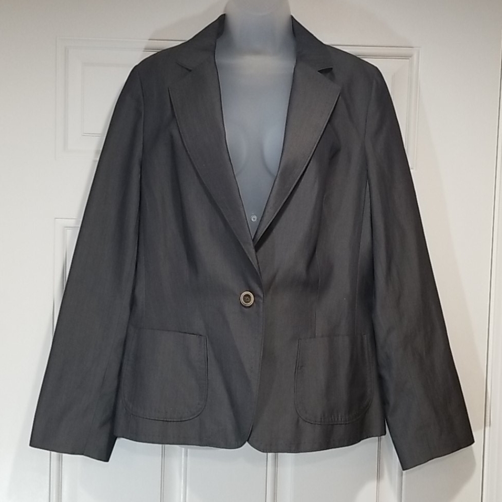JACKET: Banana Republic Grey Blazer
